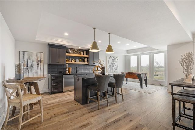 11289 S Sunray Drive, Olathe, KS 66061