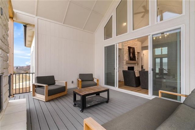 11289 S Sunray Drive, Olathe, KS 66061