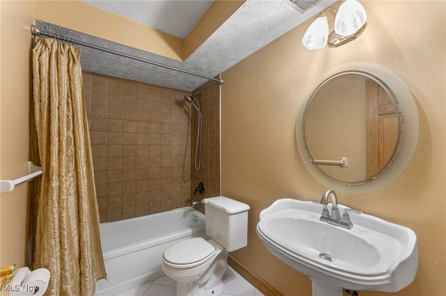 7603 Red Fox Drive, Boardman, OH 44512