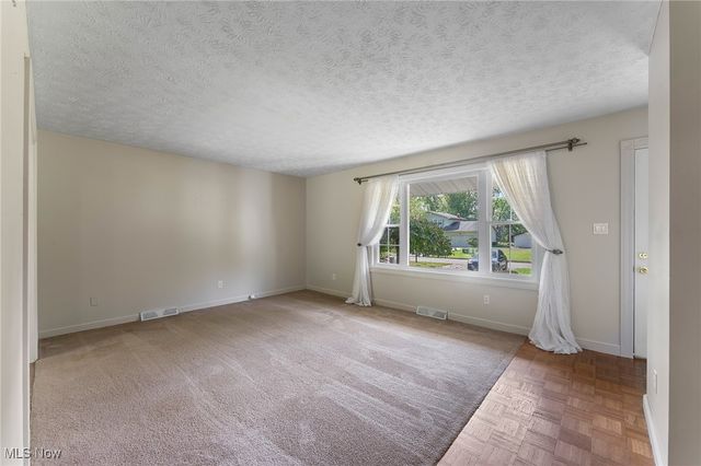 7603 Red Fox Drive, Boardman, OH 44512