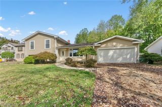7603 Red Fox Drive, Boardman, OH 44512