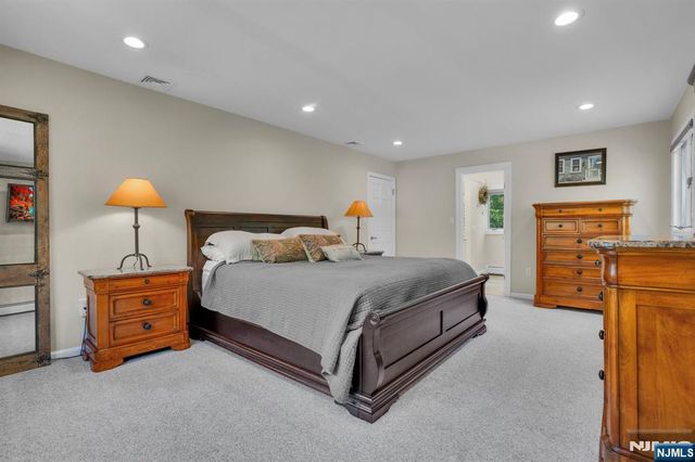 309 Windham Court, Wyckoff, NJ 07481