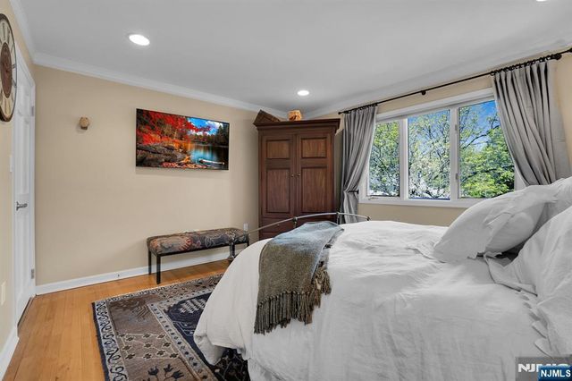 309 Windham Court, Wyckoff, NJ 07481