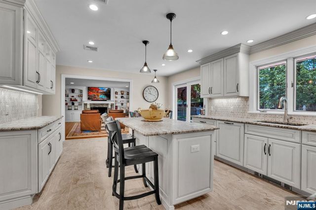 309 Windham Court, Wyckoff, NJ 07481