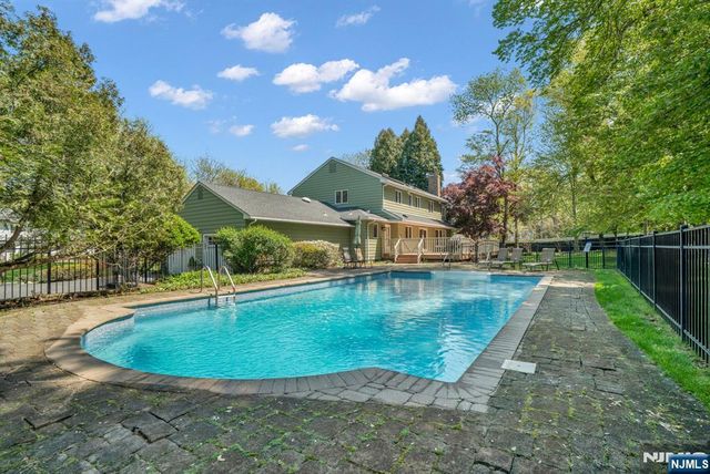 309 Windham Court, Wyckoff, NJ 07481
