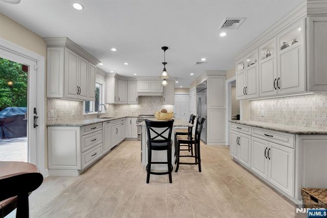 309 Windham Court, Wyckoff, NJ 07481