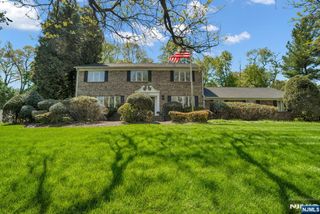 309 Windham Court, Wyckoff, NJ 07481