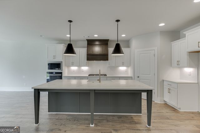 1823 Piney Bend Drive, Buford, GA 30518