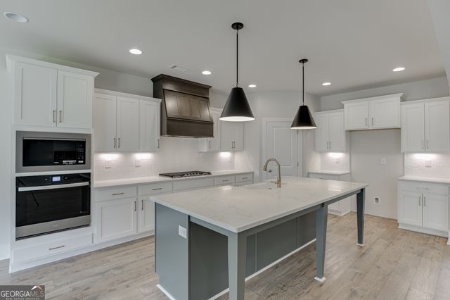 1823 Piney Bend Drive, Buford, GA 30518