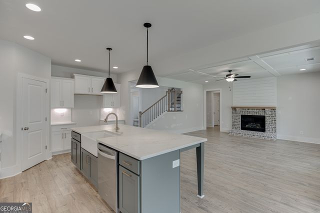 1823 Piney Bend Drive, Buford, GA 30518