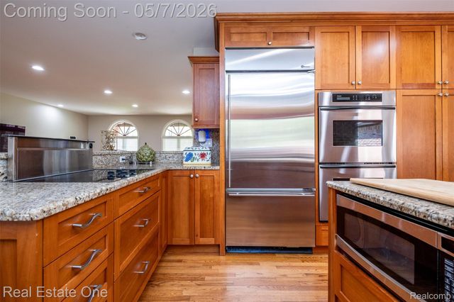 785 Old Milford Farms, Milford Charter Township, MI 48381