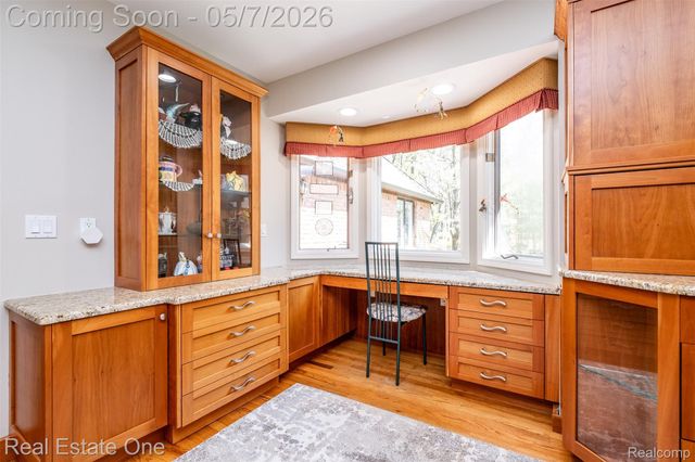 785 Old Milford Farms, Milford Charter Township, MI 48381