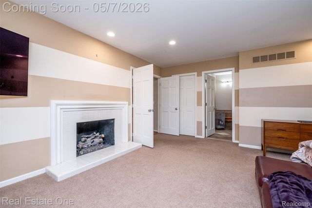 785 Old Milford Farms, Milford Charter Township, MI 48381