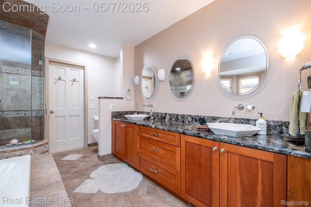 785 Old Milford Farms, Milford Charter Township, MI 48381