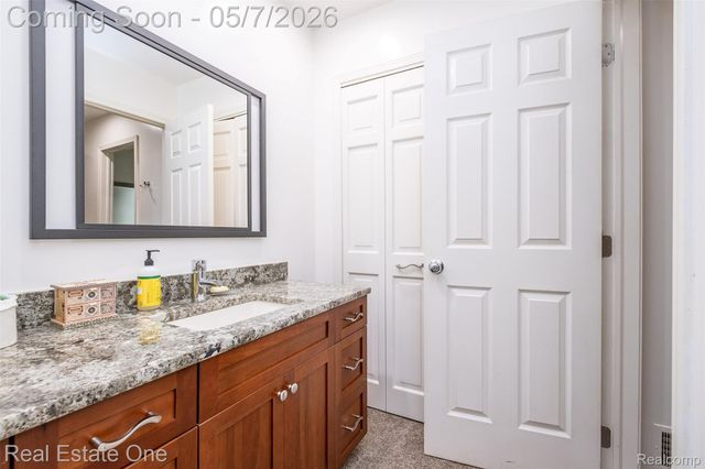 785 Old Milford Farms, Milford Charter Township, MI 48381