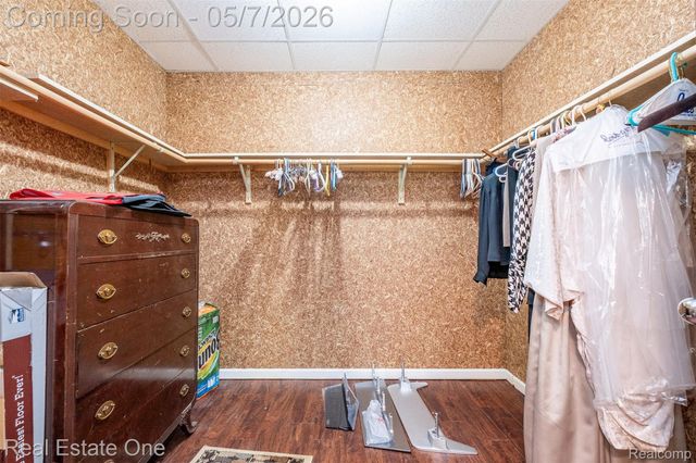 785 Old Milford Farms, Milford Charter Township, MI 48381