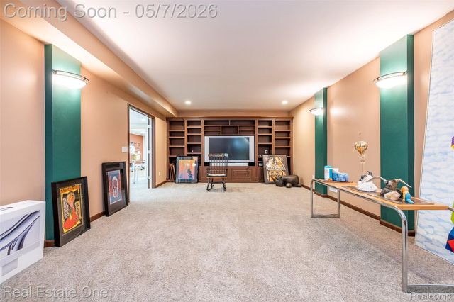 785 Old Milford Farms, Milford Charter Township, MI 48381