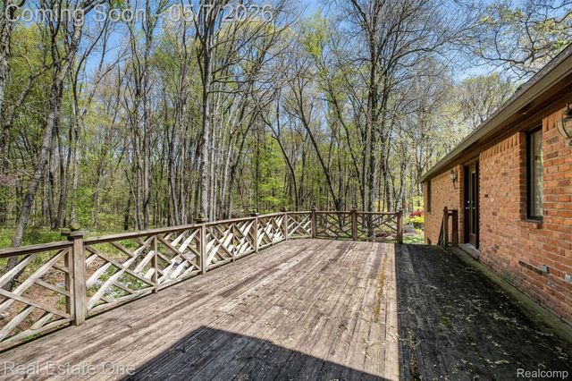 785 Old Milford Farms, Milford Charter Township, MI 48381