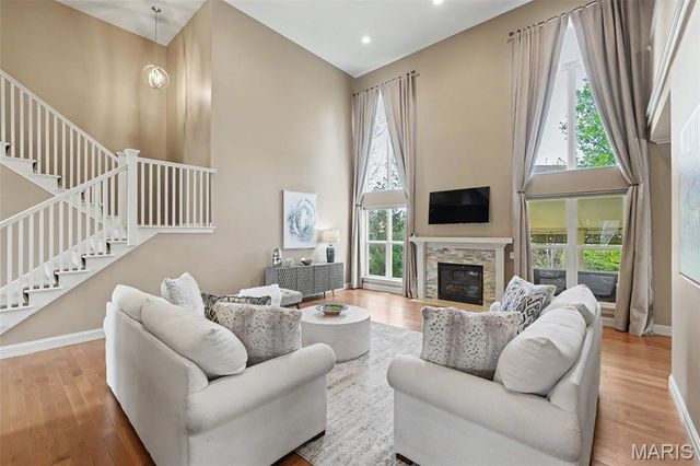 207 Irish Hound Drive, O'fallon, MO 63368