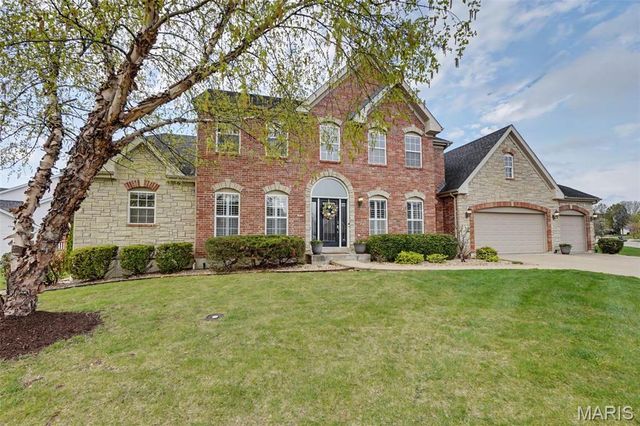 207 Irish Hound Drive, O'fallon, MO 63368