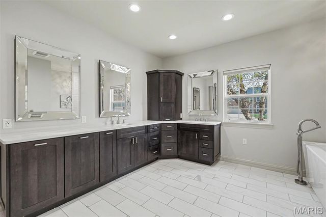 207 Irish Hound Drive, O'fallon, MO 63368