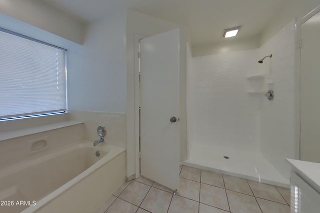 7127 W MCRAE Way, Glendale, AZ 85308