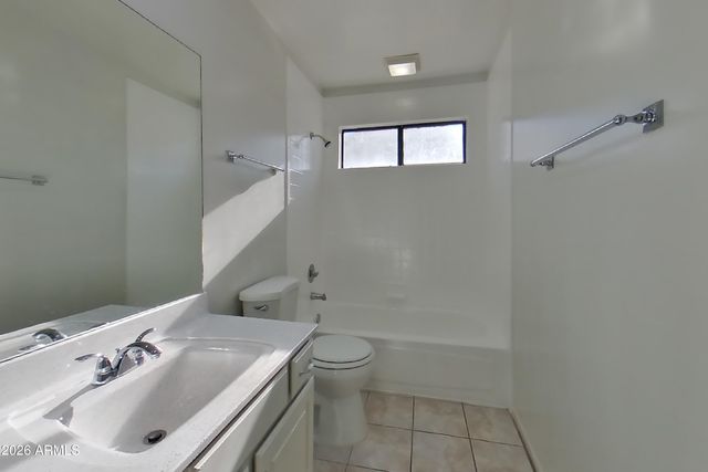 7127 W MCRAE Way, Glendale, AZ 85308