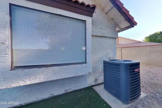 7127 W MCRAE Way, Glendale, AZ 85308