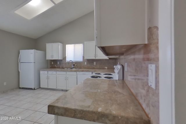 7127 W MCRAE Way, Glendale, AZ 85308