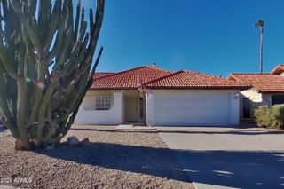 7127 W MCRAE Way, Glendale, AZ 85308