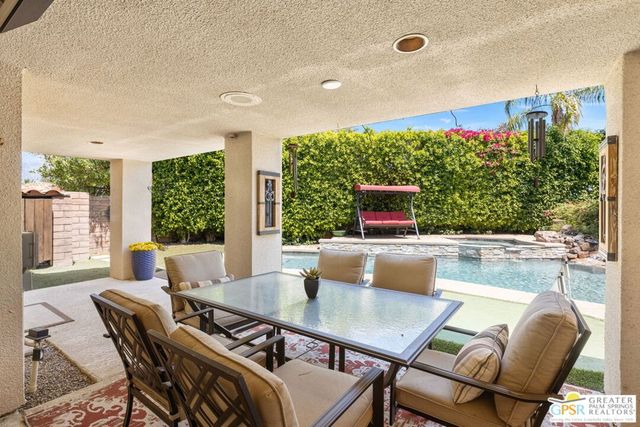 40560 Glenwood Lane, Palm Desert, CA 92260