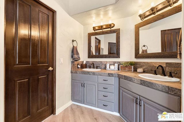 40560 Glenwood Lane, Palm Desert, CA 92260