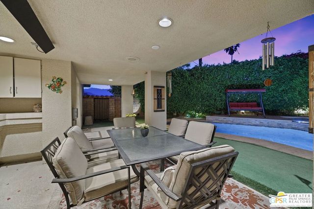 40560 Glenwood Lane, Palm Desert, CA 92260