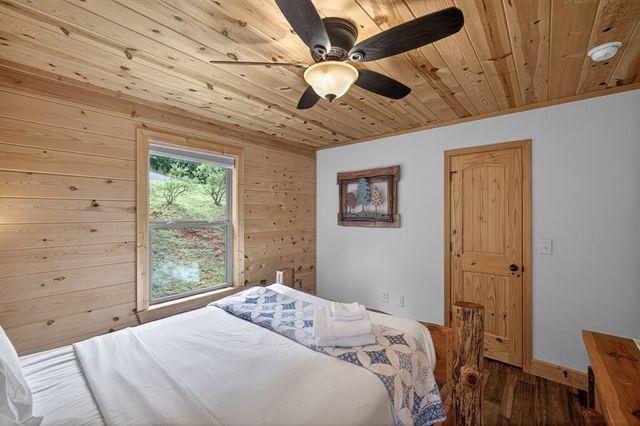693 Knights Gap, Blairsville, GA 30512