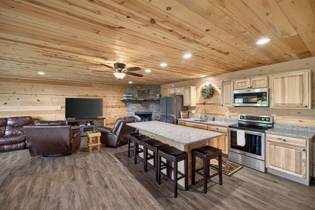 693 Knights Gap, Blairsville, GA 30512