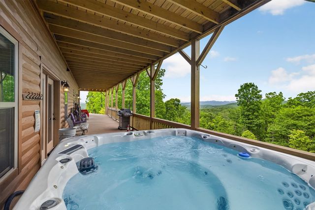 693 Knights Gap, Blairsville, GA 30512
