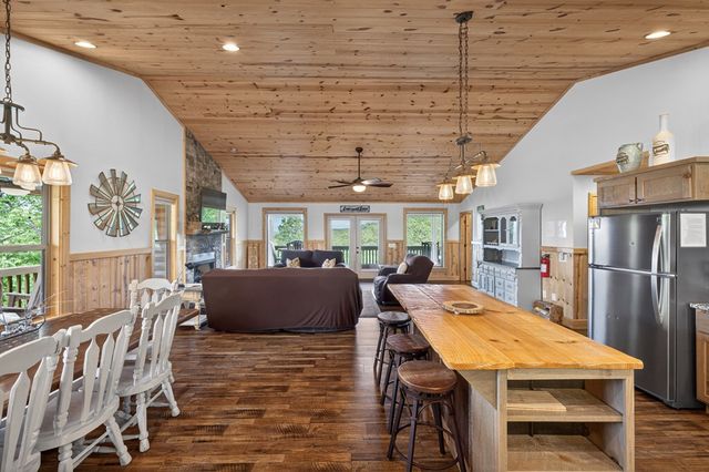 693 Knights Gap, Blairsville, GA 30512