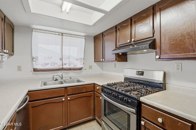 10720 Sugarland Drive, El Paso, TX 79924