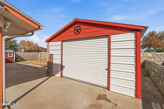 10720 Sugarland Drive, El Paso, TX 79924