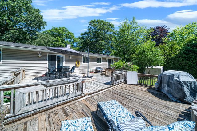 4 Cabin Lane, East Setauket, NY 11733