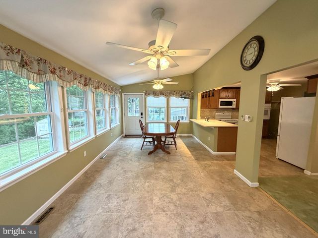 647 GUILFORD RD, Cherry Hill, NJ 08003