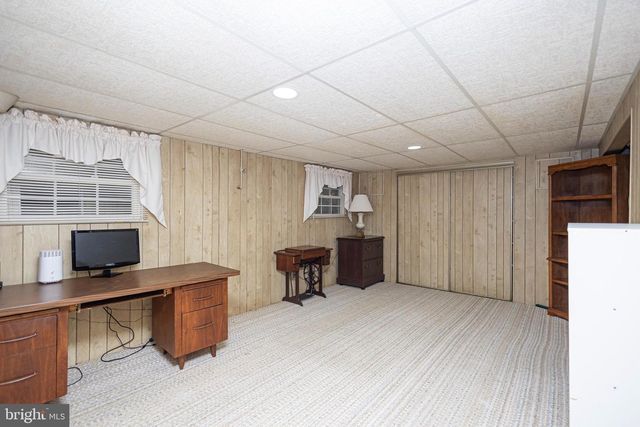 647 GUILFORD RD, Cherry Hill, NJ 08003