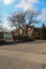 37860 N Laurel Park Drive, Livonia, MI 48152