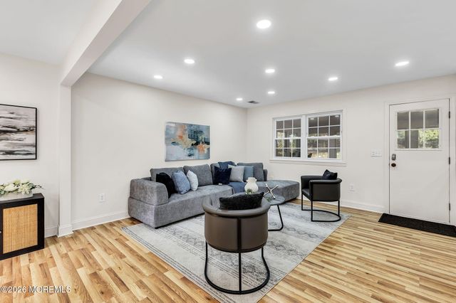 50 Westbrook Road, Howell, NJ 07731