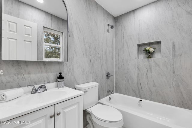 50 Westbrook Road, Howell, NJ 07731