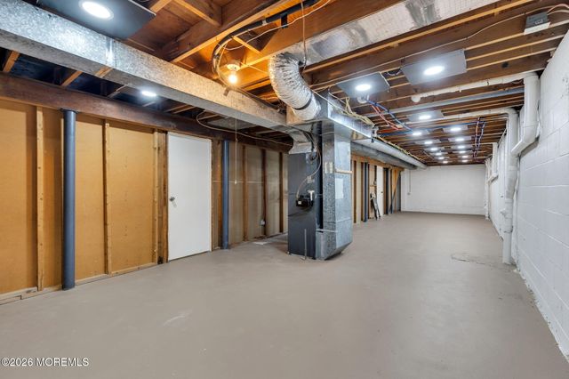 50 Westbrook Road, Howell, NJ 07731