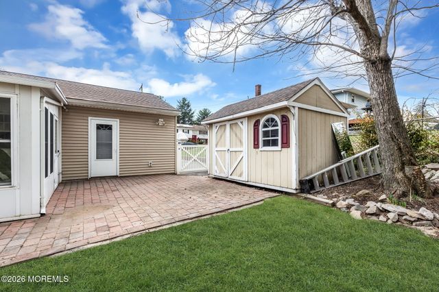 50 Westbrook Road, Howell, NJ 07731