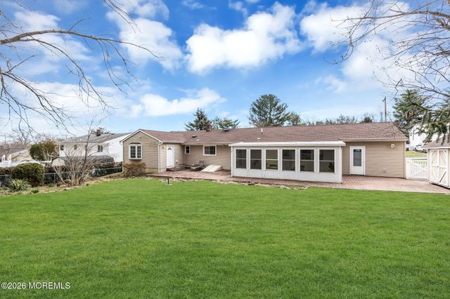 50 Westbrook Road, Howell, NJ 07731