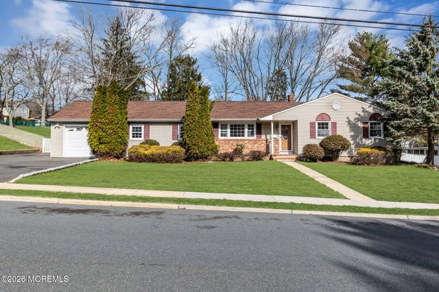 50 Westbrook Road, Howell, NJ 07731