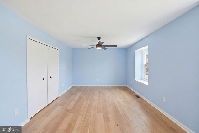 1072 TOTTENHAM CT, Sterling, VA 20164